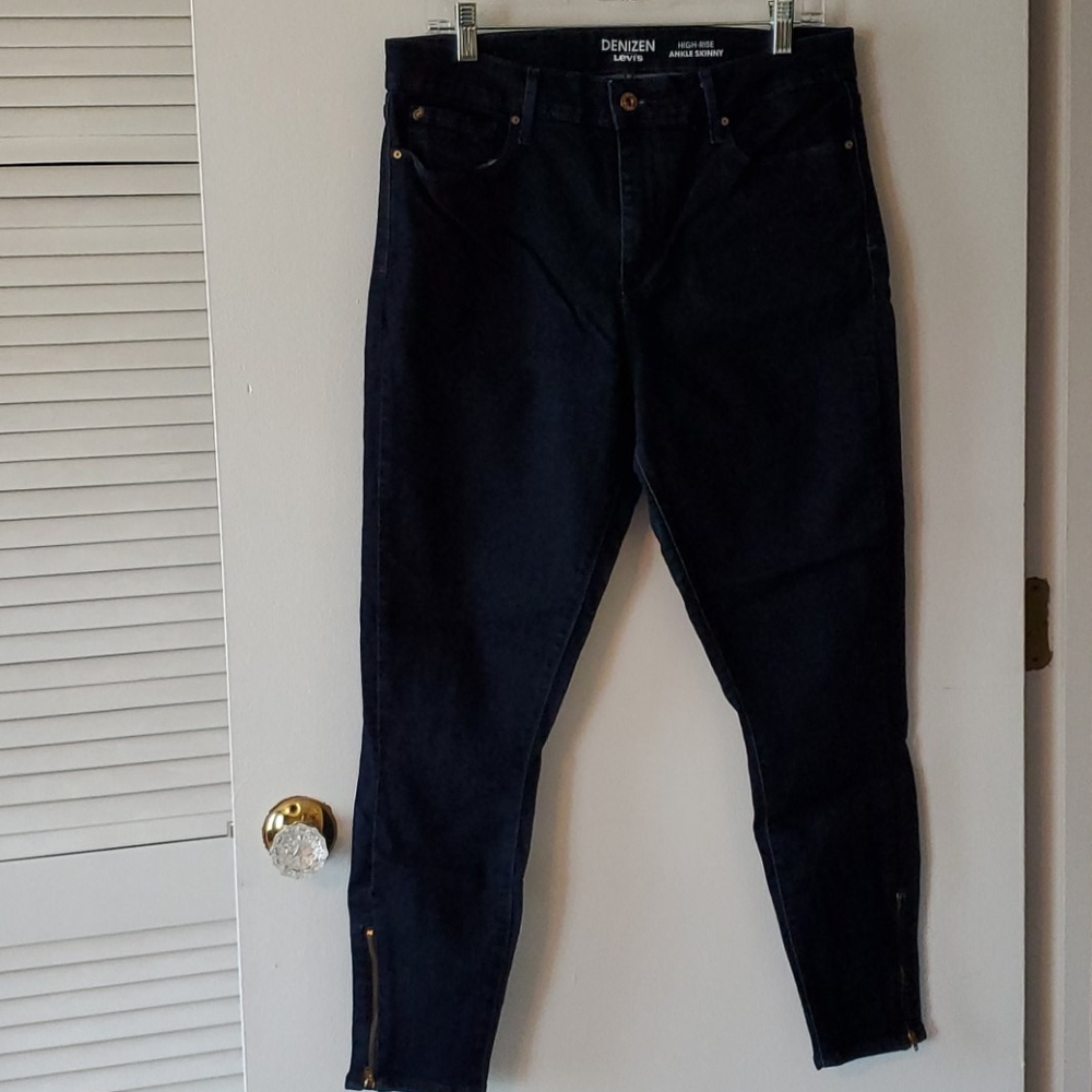 Denizen from Levi's skinny jeans